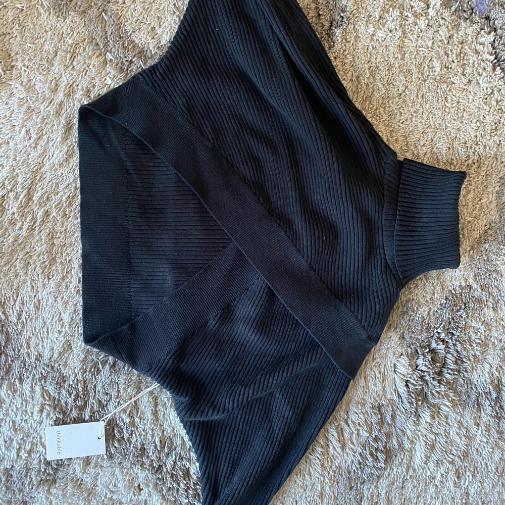 Brand new cropped turtle neck